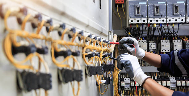 Professional Electrician technician working in Englewood, NJ